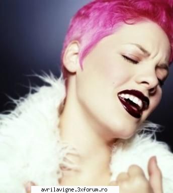 P!NK - Nu imi place de ea deloc,dar pun si io o poza q - Muzica